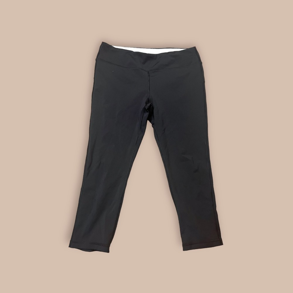 Marika High-Waisted Capri Leggings
